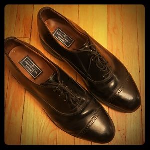 Bostonian Classics Black oxfords size 9